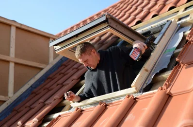 Pose de fenêtres de toit Velux à Mongauzy